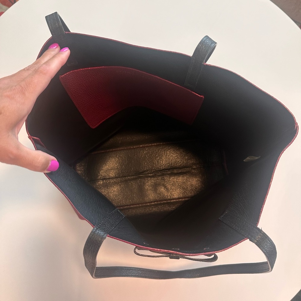 Kate Spade Leather Tote Bag in Dark Red with Black Bow - Picture 8 of 11